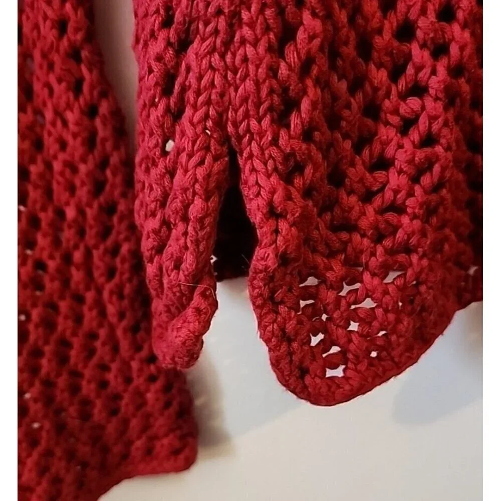 Old Navy sweater Maroon Size Small Cute Great Swimsuit Cover